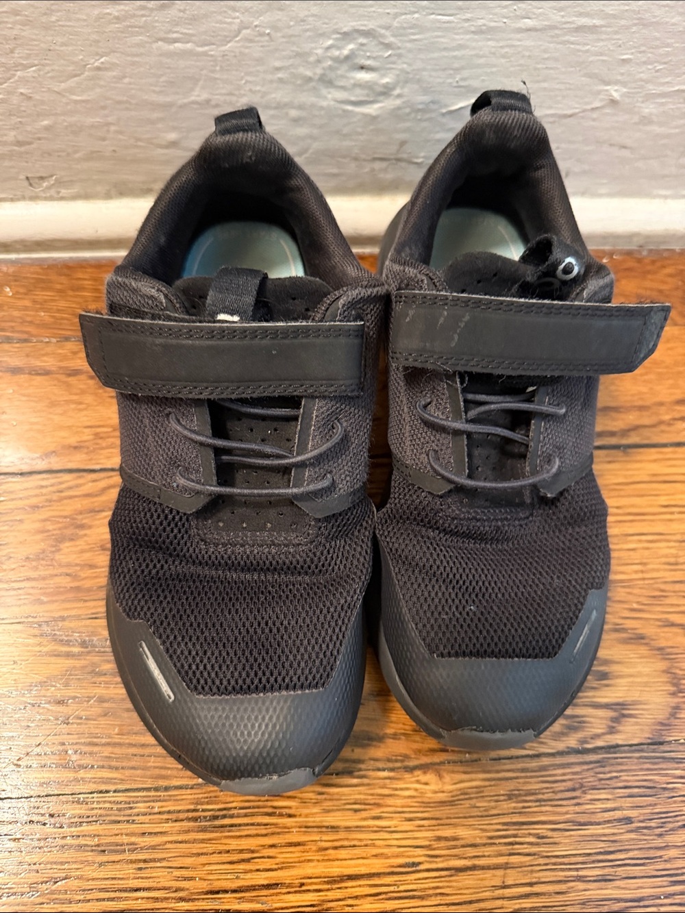 Kids Black Performance Sneakers with Hook-and-Loop Strap